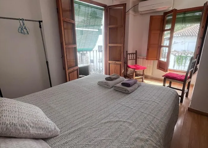 Con Terraza En El Albayzin 아파트 *